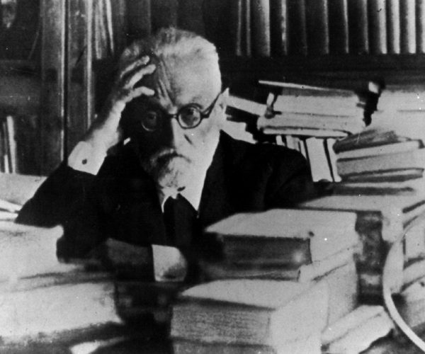 Само този, който опитва абсурдното, е в състояние да постигне невъзможното – Мигел де Унамуно